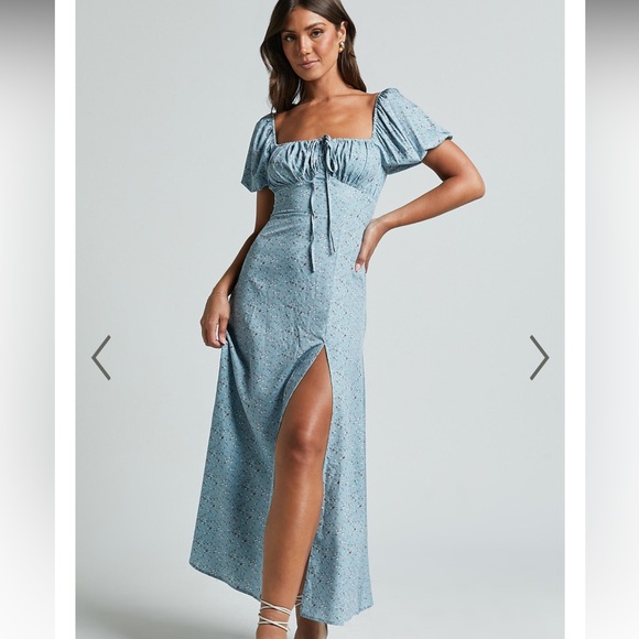 Showpo ZENNY MIDI DRESS - RUCHED BUST FLORAL DRESS IN LIGHT BLUE - Picture 2 of 4